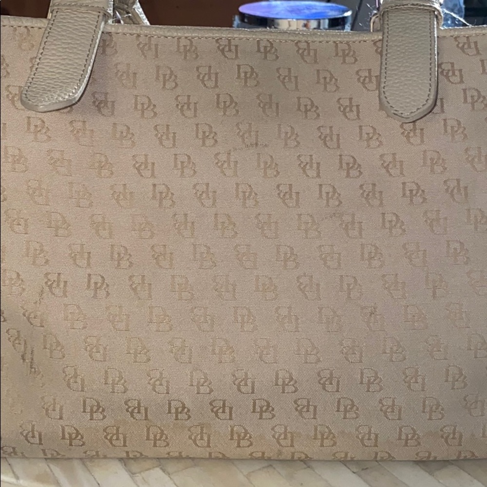 Dooney & Bourke Shoulder bag